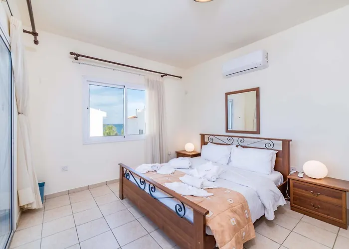 Malamar Vila Protaras