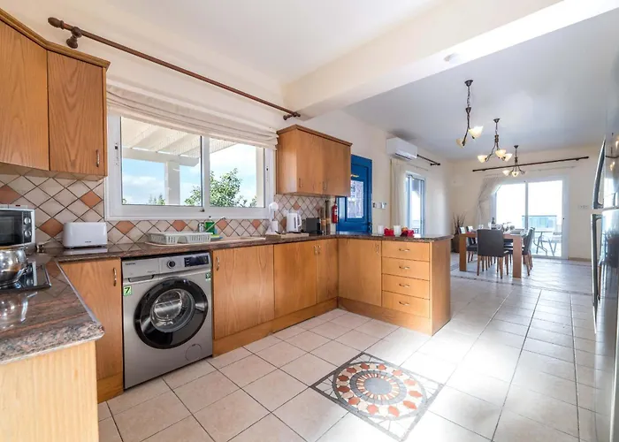 Malamar Vila Protaras